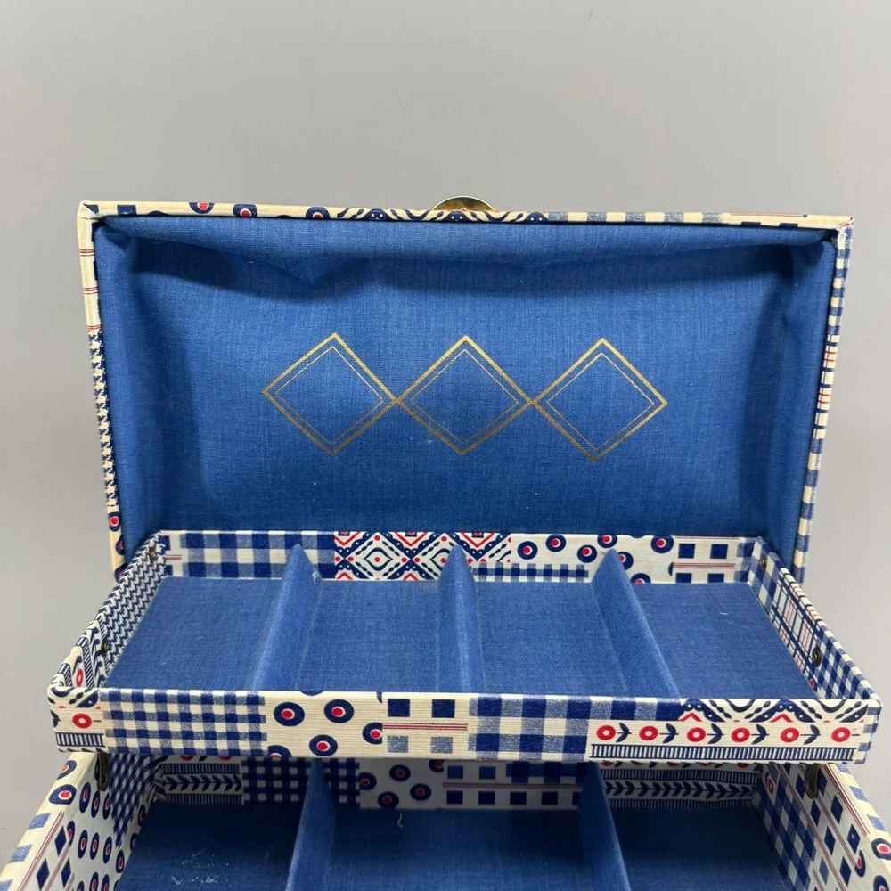 Buxton Vintage Jewelry Box Patchwork Geometric Print Organizer Blue Red USA